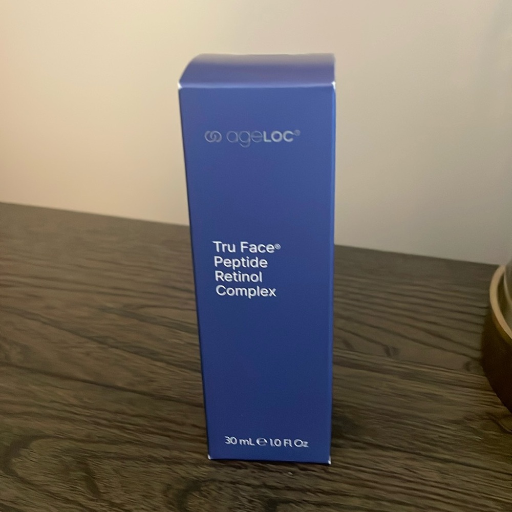 AgeLoc Peptide Retinol Complex

New, sealed.   Just ordered too much.